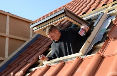 Pose de fenêtres de toit Velux à Thenailles